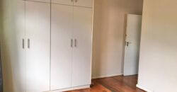 JB MARKS RD – BULWER- LINHOLME- WELL PRESENTED 2 BEDROOM/2 BATH APARTMENT WITH A LOCK UP GARAGE
