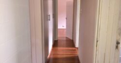 JB MARKS RD – BULWER- LINHOLME- WELL PRESENTED 2 BEDROOM/2 BATH APARTMENT WITH A LOCK UP GARAGE