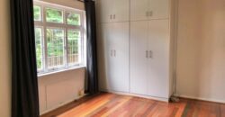 JB MARKS RD – BULWER- LINHOLME- WELL PRESENTED 2 BEDROOM/2 BATH APARTMENT WITH A LOCK UP GARAGE