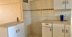 SOUTH BEACH- PRINCE STREET- OCEAN WAY- WELL PRESENTED BACHELOR APARTMENT WITH 1 COVERED PARKING