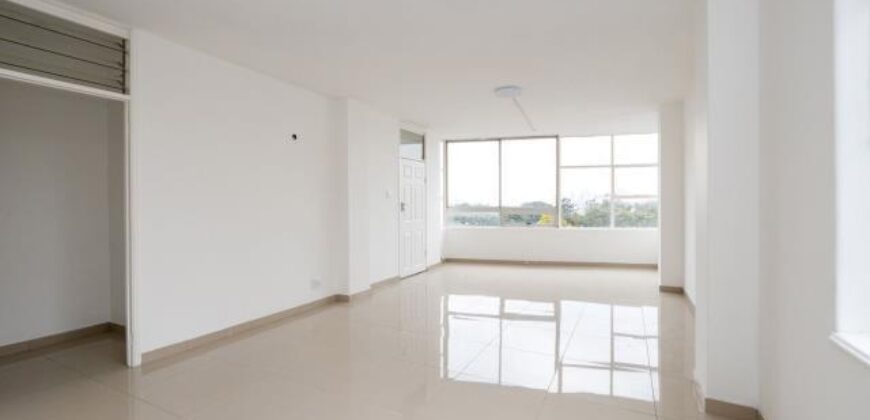 MUSGRAVE- SAN LEANDRO- 88 CURRIE RD -WELL PRESENTED 2 BEDROOM 2 BATH APARTMENT WITH 1 LOCK UP GARAGE