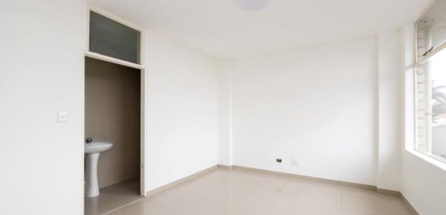 MUSGRAVE- SAN LEANDRO- 88 CURRIE RD -WELL PRESENTED 2 BEDROOM 2 BATH APARTMENT WITH 1 LOCK UP GARAGE