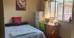 465 BEREA RD- STANMORE GARDENS- 4 BEDROOM DUPLEX STYLE APARTMENT WITH A LOCK UP GARAGE FOR SALE -124 SQM