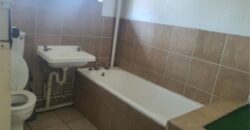 465 BEREA RD- STANMORE GARDENS- 4 BEDROOM DUPLEX STYLE APARTMENT WITH A LOCK UP GARAGE FOR SALE -124 SQM