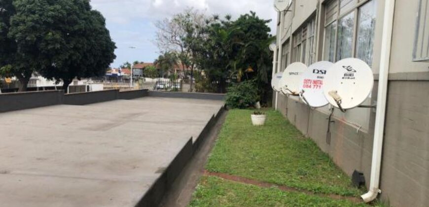 35 STEPHEN DLAMINI-ESSENWOOD-CROFTON – WELL PRESENTED  2 BEDROOM 1 BATH APARTMENT WITH A LOCK UP GARAGE