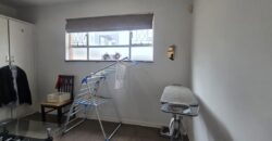CRESTEDGE- SILVER OAK AVE- WELL PRESENTED 2 BEDROOM/1 BATH APARTMENT WITH 1 OPEN BAY PARKING FOR SALE