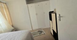 CRESTEDGE- SILVER OAK AVE- WELL PRESENTED 2 BEDROOM/1 BATH APARTMENT WITH 1 OPEN BAY PARKING FOR SALE