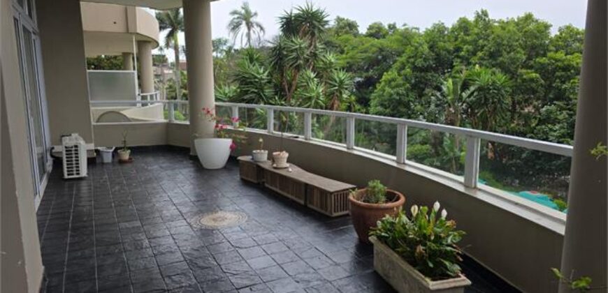 MUSGRAVE- 355 MUSGRAVE RD – WELL PRESENTED 4 BEDROOM, 4 BATH APARTMENT WITH AN AUTOMATED DOUBLE GARAGE + 2 UNDER COVER PARKING TO RENT