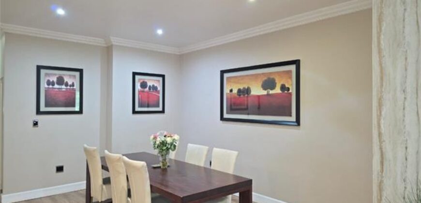 MUSGRAVE- 355 MUSGRAVE RD – WELL PRESENTED 4 BEDROOM, 4 BATH APARTMENT WITH AN AUTOMATED DOUBLE GARAGE + 2 UNDER COVER PARKING TO RENT