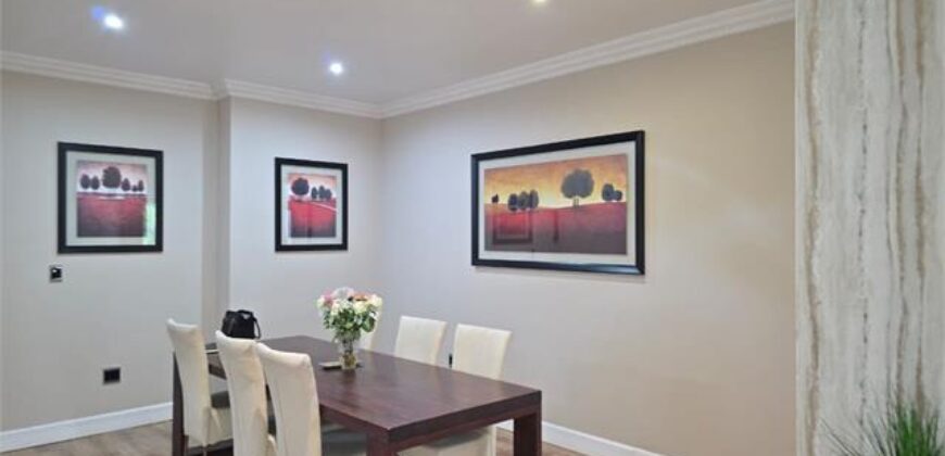 MUSGRAVE- 355 MUSGRAVE RD – WELL PRESENTED 4 BEDROOM, 4 BATH APARTMENT WITH AN AUTOMATED DOUBLE GARAGE + 2 UNDER COVER PARKING TO RENT