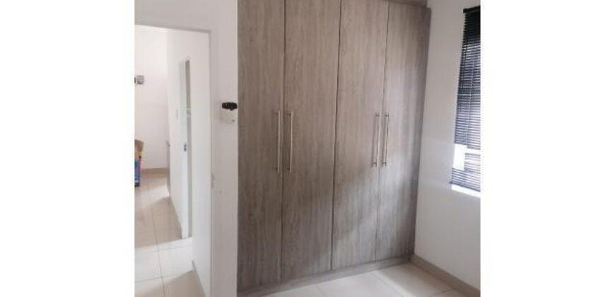 NEWLANDS WEST- NEW CENTRE DRIVE- WELL PRESENTED 1 BEDROOM 1 BATH APARTMENT TO RENT ( NO PARKING)