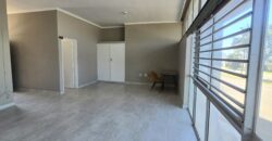 DURBAN CENTRAL- OGWINI – JOSEPH NDULI RD- WELL PRESENTED BACHELOR APARTMENT WITH 1 SECURE OPEN PARKING FOR SALE
