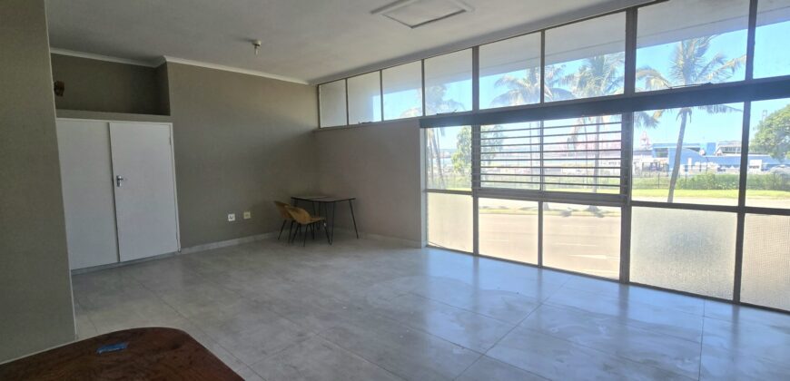 DURBAN CENTRAL- OGWINI – JOSEPH NDULI RD- WELL PRESENTED BACHELOR APARTMENT WITH 1 SECURE OPEN PARKING FOR SALE