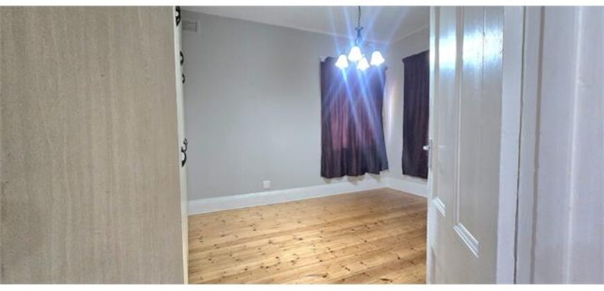 ESSENWOOD RD- WELL PRESENTED 2 BEDROOM/ 2 BATH HOME WITH 1 AUTOMATED LOCK UP GARAGE- TO RENT