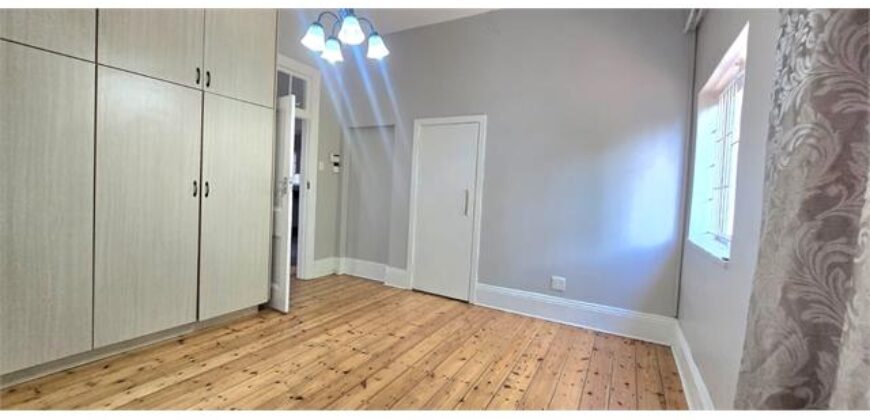 ESSENWOOD RD- WELL PRESENTED 2 BEDROOM/ 2 BATH HOME WITH 1 AUTOMATED LOCK UP GARAGE- TO RENT