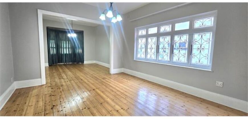 ESSENWOOD RD- WELL PRESENTED 2 BEDROOM/ 2 BATH HOME WITH 1 AUTOMATED LOCK UP GARAGE- TO RENT