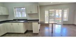 ESSENWOOD RD- WELL PRESENTED 2 BEDROOM/ 2 BATH HOME WITH 1 AUTOMATED LOCK UP GARAGE- TO RENT