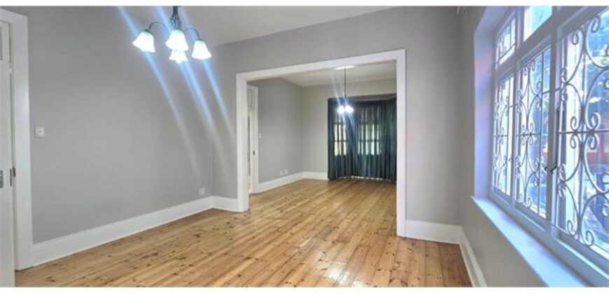 ESSENWOOD RD- WELL PRESENTED 2 BEDROOM/ 2 BATH HOME WITH 1 AUTOMATED LOCK UP GARAGE- TO RENT