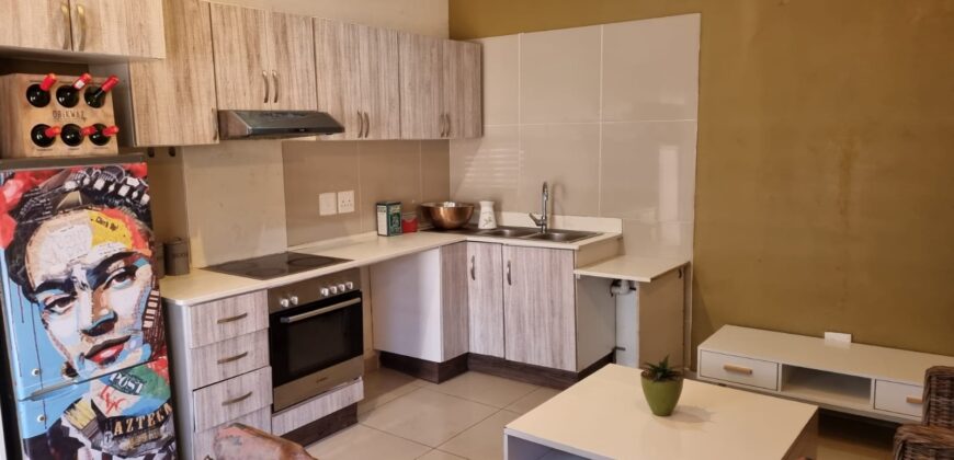 ESSENWOOD- JUNIPER RD- INVESTORS DREAM- 7 BEDROOM/ 7 BATHROOM- 1 lOCK UP GARAGE WITH TANDEM PARKING 5 CARS.
