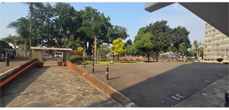 GREYVILLE- AVONDALE RD- ST FORTH- WELL PRESENTED 1 BEDROOM 1 BATH APARTMENT WITH SECURE PARKING TO RENT