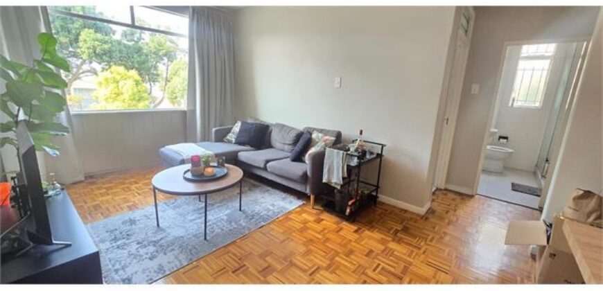 GREYVILLE- AVONDALE RD- ST FORTH- WELL PRESENTED 1 BEDROOM 1 BATH APARTMENT WITH SECURE PARKING TO RENT