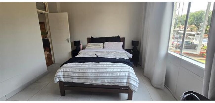 GREYVILLE- AVONDALE RD- ST FORTH- WELL PRESENTED 1 BEDROOM 1 BATH APARTMENT WITH SECURE PARKING TO RENT