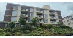 CRESTEDGE- OVERPORT=SILVEROAKS RD- WELL PRESENTED 2 BEDROOM 1 BATH APARTMENT WITH 1 SECURE PARKING TO RENT
