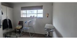 CRESTEDGE- OVERPORT=SILVEROAKS RD- WELL PRESENTED 2 BEDROOM 1 BATH APARTMENT WITH 1 SECURE PARKING TO RENT