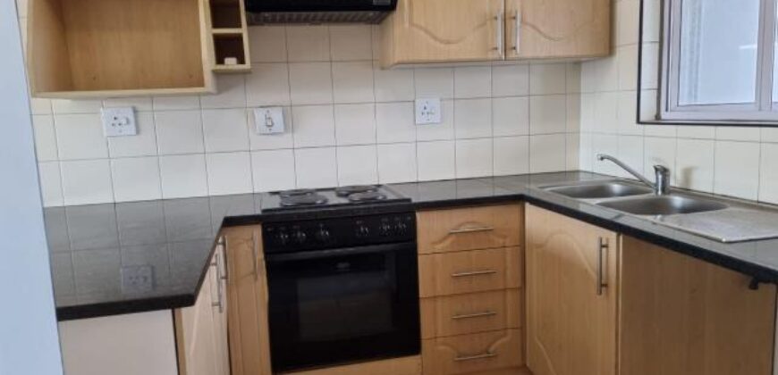 NORTH BEACH – SUMMER SANDS- SOL HARRIS CRESCENT- WELL PRESENTED 2 BEDROOM 1 BATH WITH 1 SECURE PARKING FOR SALE