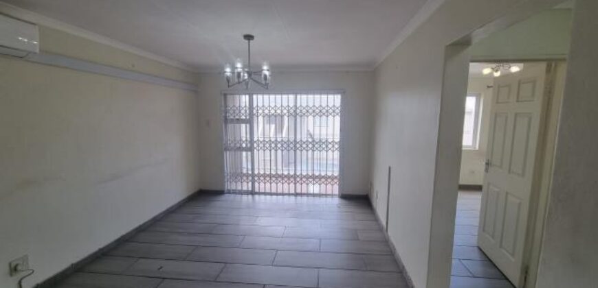 NORTH BEACH – SUMMER SANDS- SOL HARRIS CRESCENT- WELL PRESENTED 2 BEDROOM 1 BATH WITH 1 SECURE PARKING FOR SALE